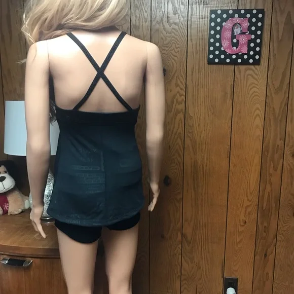 Lululemon Tank Top-Black-Size 2 -Good Condition - Picture 9 of 12